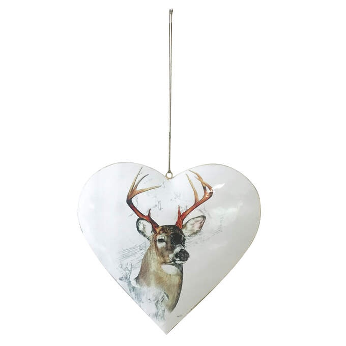 Herz häng. Hirsch auf weiß