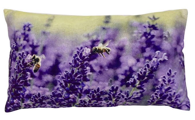 Kissen violett m. Lavendel u. Biene